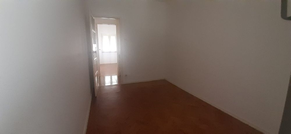 T2 em Moscavide para arrendamento - junto ao mercado municipal
