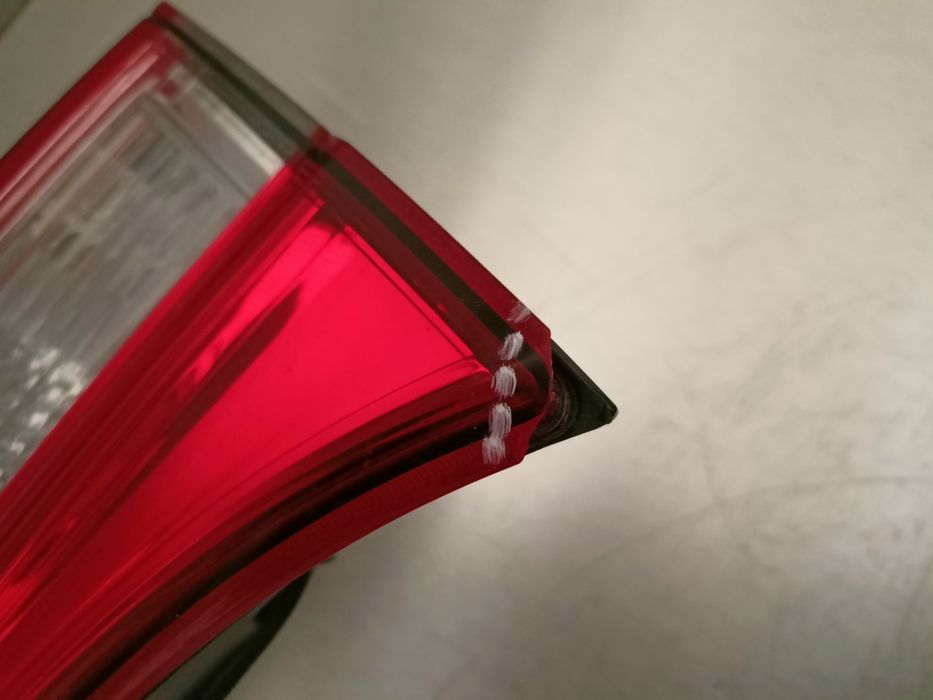 Toyota Yaris III 3 lift FL 17- lampa prawy tył prawa tylna w klapę