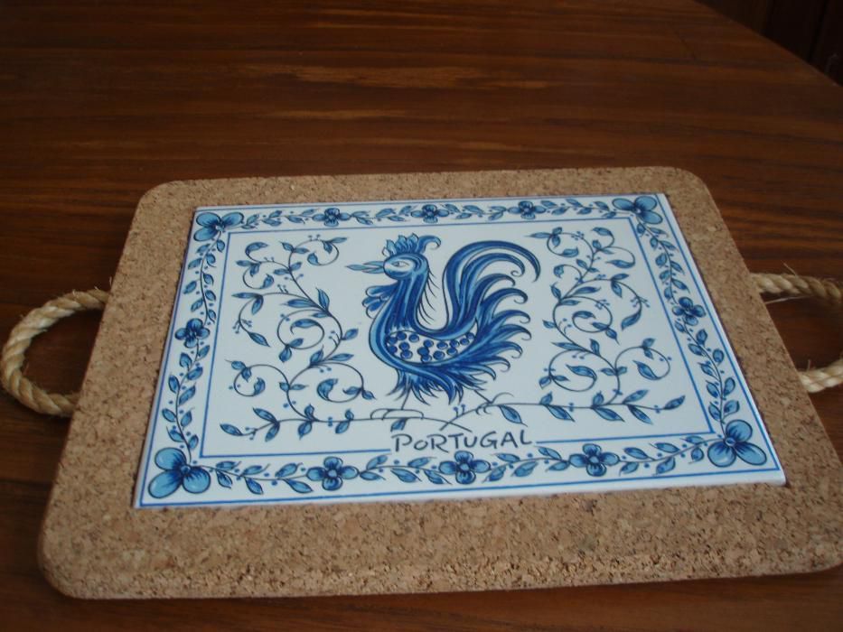 Cortiça e azulejo