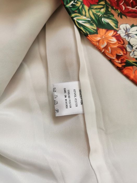 Przepiękna Sukienka wysadzana kamieniami Italy Moda