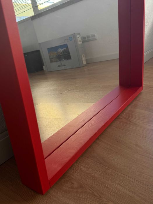 Espelho de Parede - Madeira Vermelho - Ikea (NOVO)