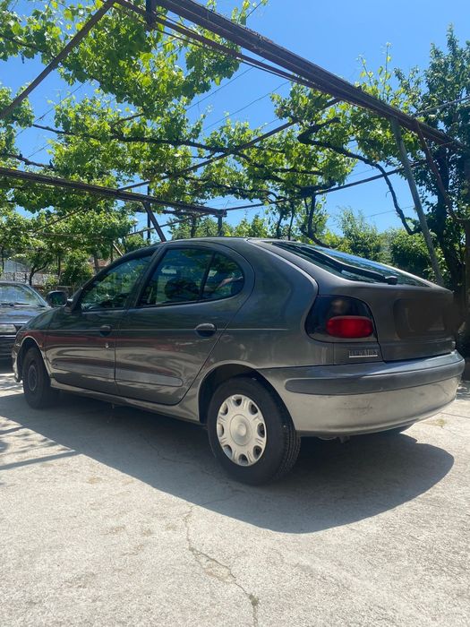 Renault Megane 1.4   120.000km