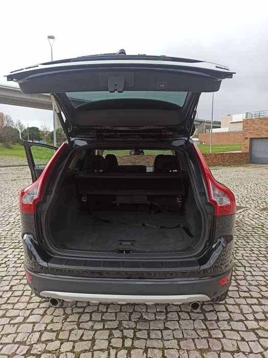 Volvo XC60 D5 205cv AWD Summum - Nacional - Histórico Volvo