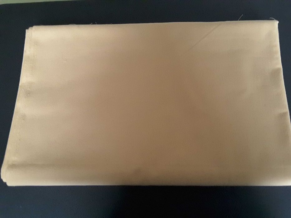 Materiał jasno pomarańczowy 150 cm / 175 cm nowy