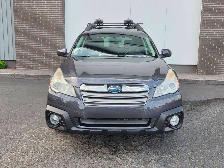 Subaru Outback Limited      2013