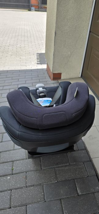 Fotelik samochodowy Maxi-Cosi z podstawą FamiliFix360