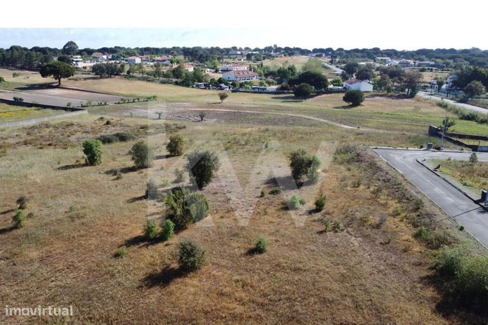 Terreno Urbano 1394m2 — Biscaínho, Santarém