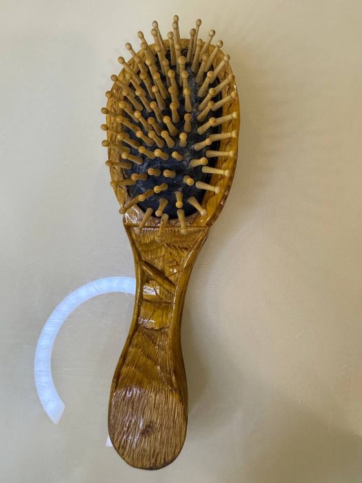 Розчіска (гребінець) деревʼяна, ручноі роботи