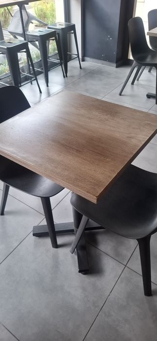 Stół do restauracji salonu kuchni