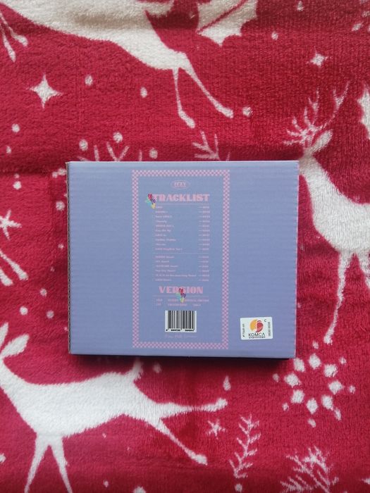 Itzy Crazy In Love JewelCase