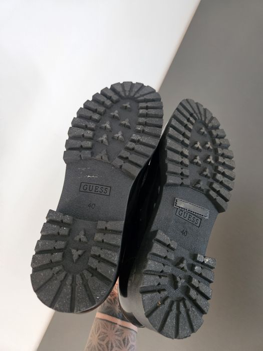 Nowe mokasyny Guess