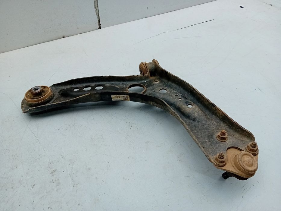 Braço de suspensão frente esquerdo VOLKSWAGEN Golf VII (5G1, BQ1, BE1,