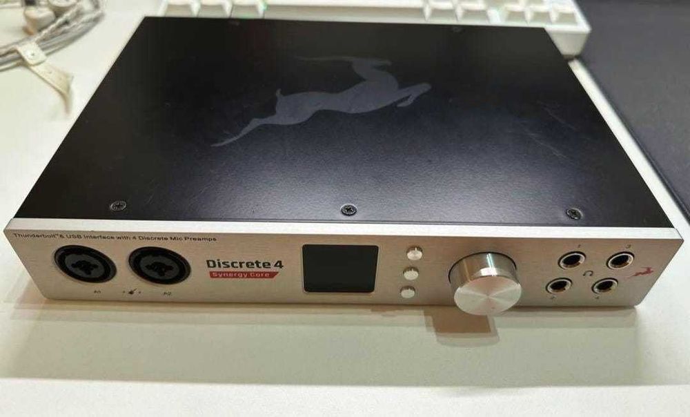 ANTELOPE AUDIO Discrete 4