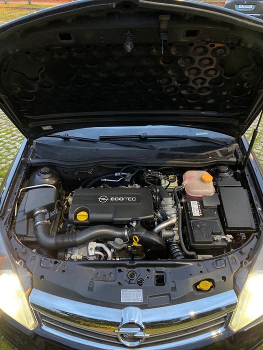 Opel astra h cosmo m6 1.7