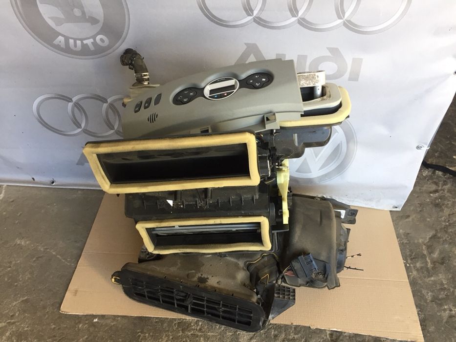 Trafic Vivaro Трафік Віваро комплект кондиционера климат клима 2,0