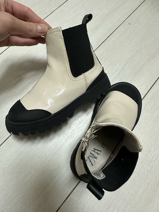 Чоботи Zara 27 розмір , сапожки деміснзонні