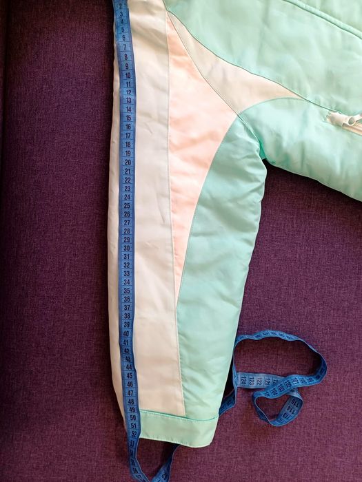 Ветровка для девочки Place