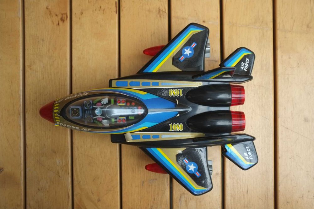 vintage zabawka samolot odrzutowy  roaring tomjet 80s 90s na baterię