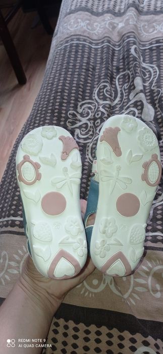 Sandałki dziewczęce 25 nowe