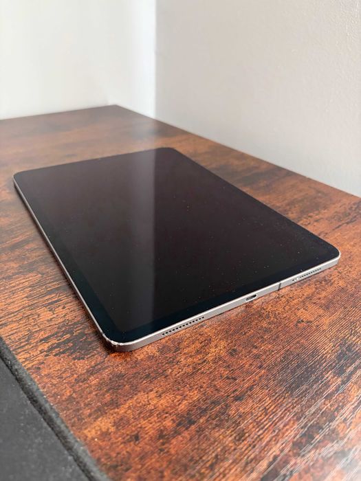 iPad Pro 11″ (2.ª geração) — 256 GB