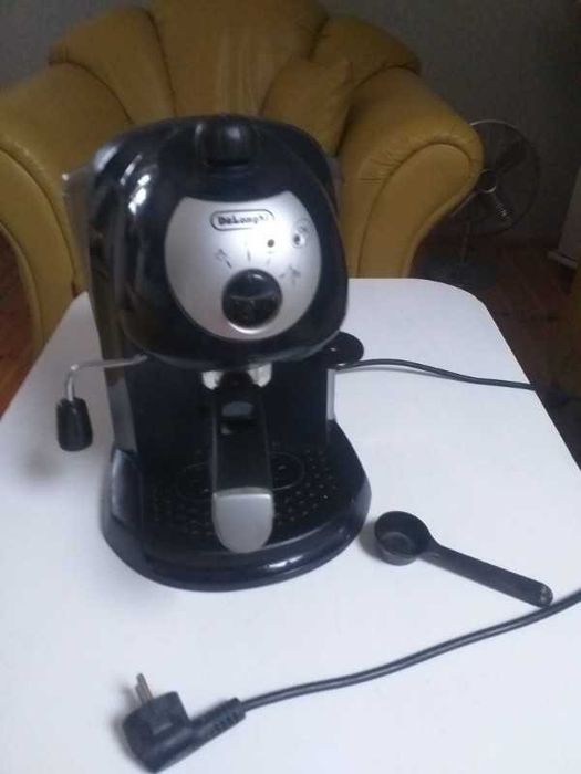 Express do kawy DeLONGI