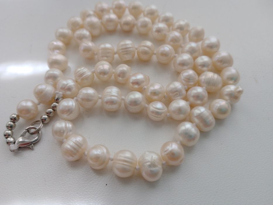 Коралловые бусы жемчуг