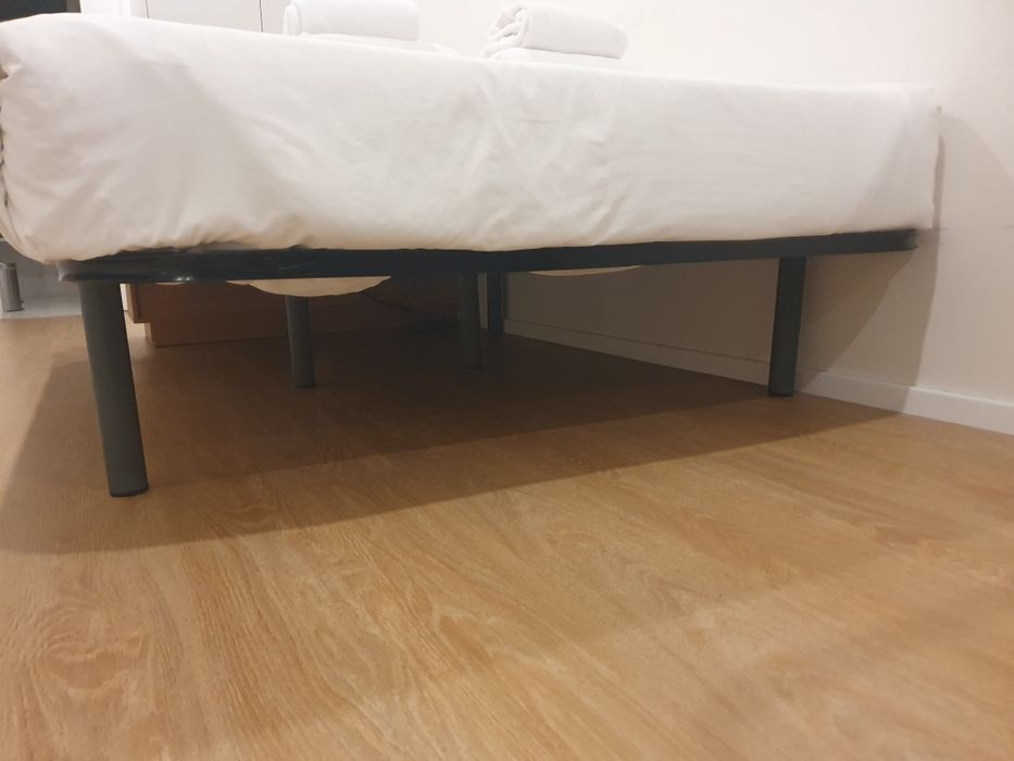 Estrado com pés 135 x 200