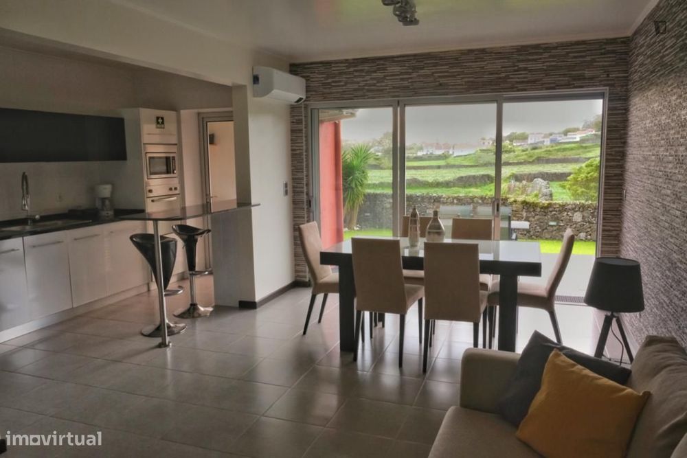 Apartamento com 2 quartos - localizado em Ponta delgada