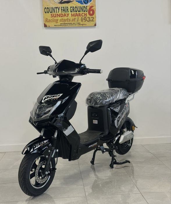 SCOOTER SEM CARTA, NOVAS E COM BATERIA DE LÍTIO removivel! Últimas unidades em stock.