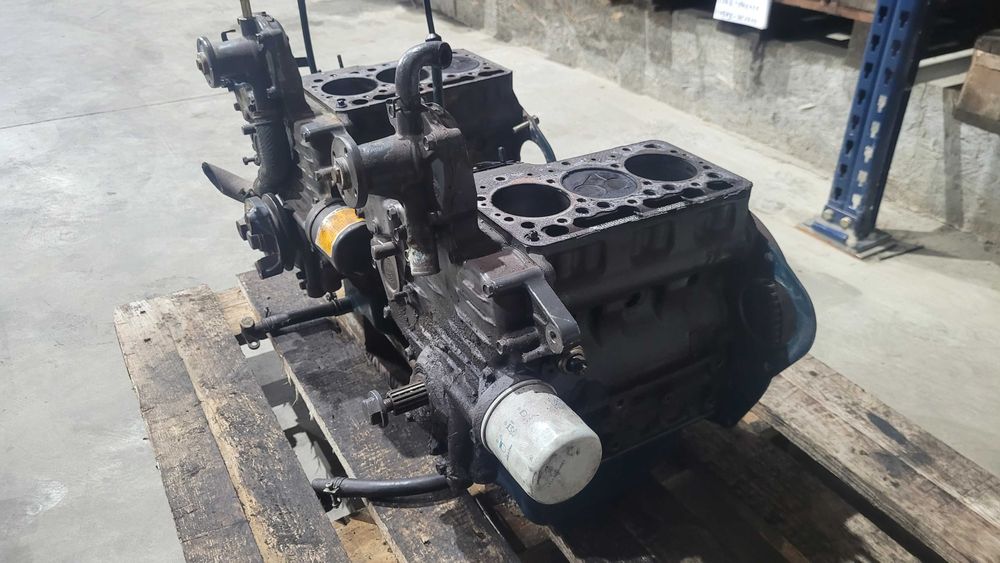 Blok silnika Kubota D722 +wał korbowy