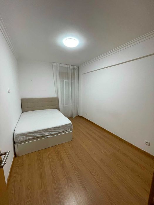 2 Quartos 3 min do comboio e metro Reboleira