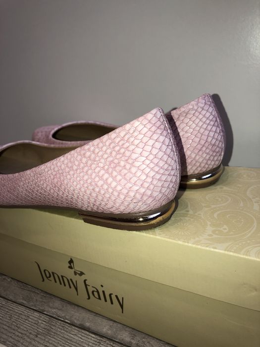 Baleriny buty ccc różowe pudrowy róż z motywem skry węża