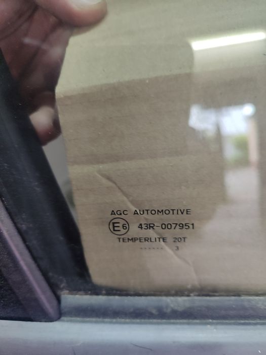Drzwi tylne Toyota Yaris IV, kod 8W7.
