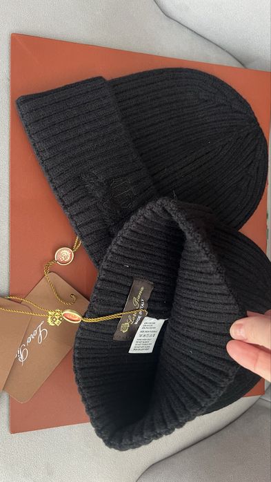 Шапка жіноча Loro Piana