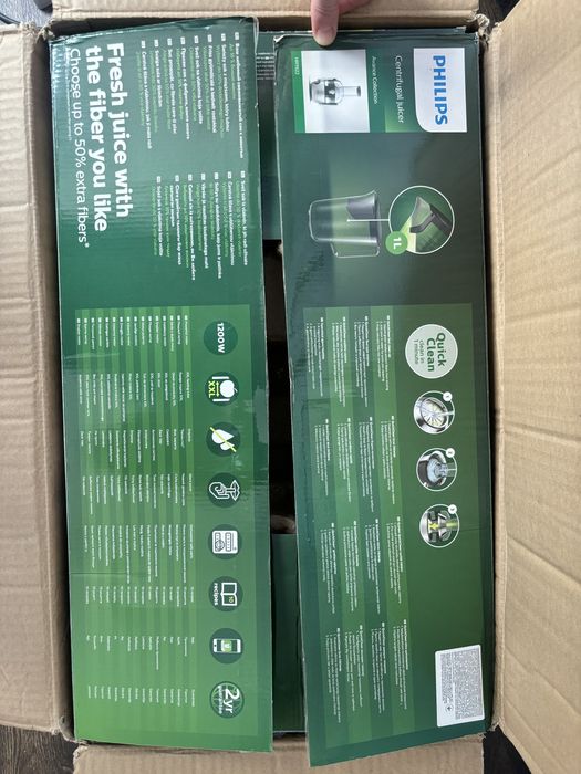 Соковитискач Соковижималка центробіжна Philips HR1922/21