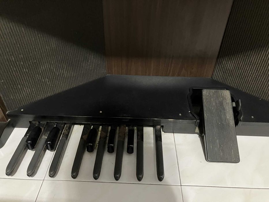 Orgão Elka, de sala, 2 teclados