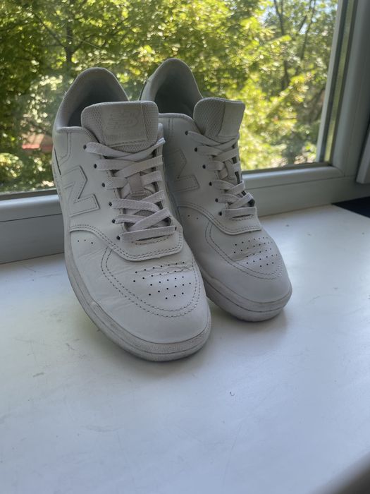 New Balance білі кросівки — стан майже нових
