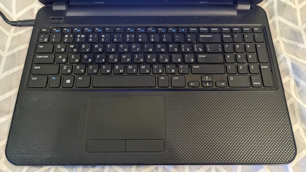 Ноутбук Dell Inspiron 3521
