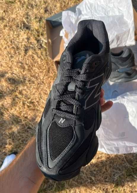 New Balance 9060 Triple Black R.40