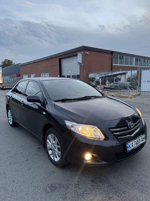 продам Toyota Corrola гарний стан