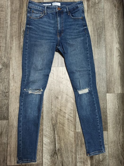 Джинсы Denim Bershka 28 размер скинни
