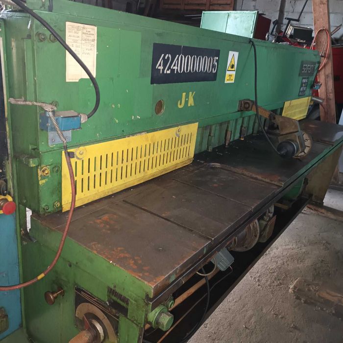 Gilotyna  hydrauliczna  do blachy SAFAN 2500/4