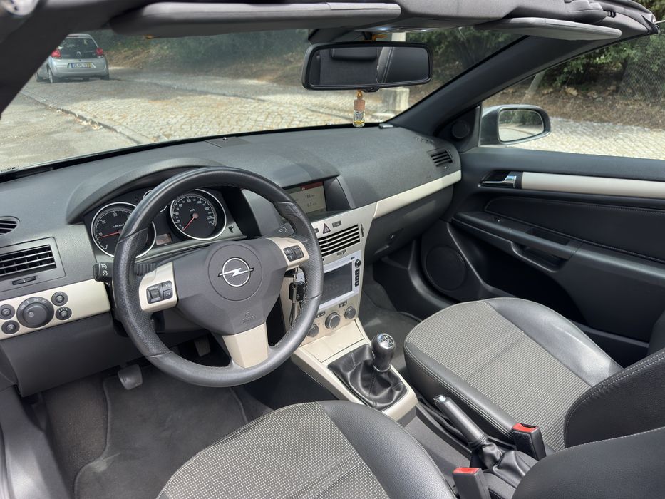 Opel Astra Cabrio 1.9 CDTI  150cv | Imaculado