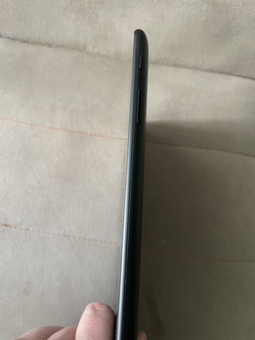 Планшет LG V490 з слотом для SIM