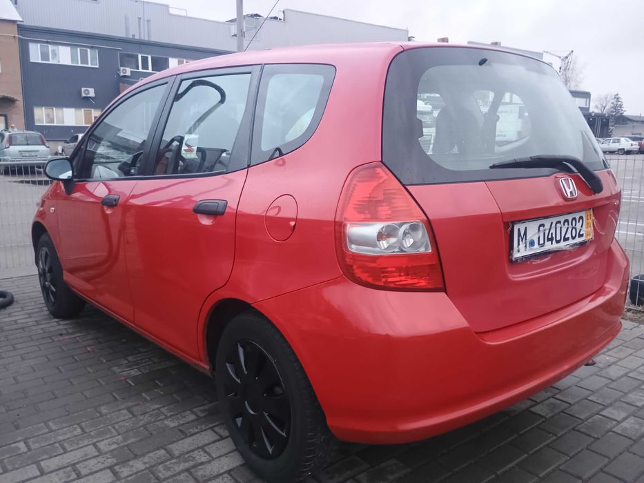 Хонда Джаз автомобіль 2004