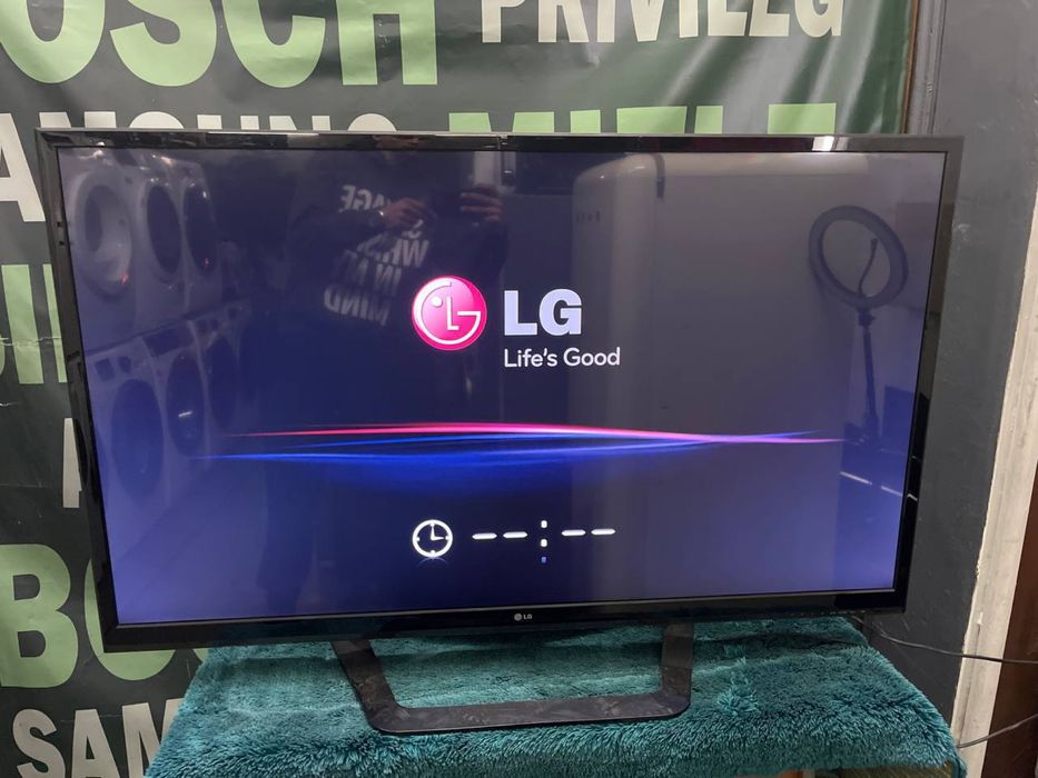 Телевізор LG 55»