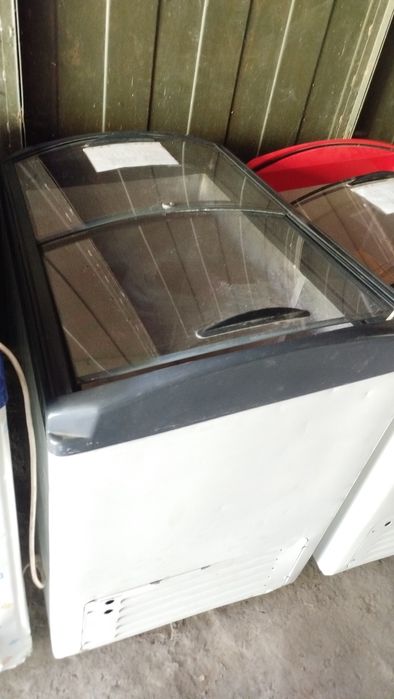 ЛАРЬ морозильная JUKA-300-400. Литров Б.У