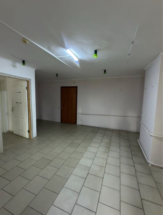 Здам кабінет 25 кв.м по Республіканській на Раківці
