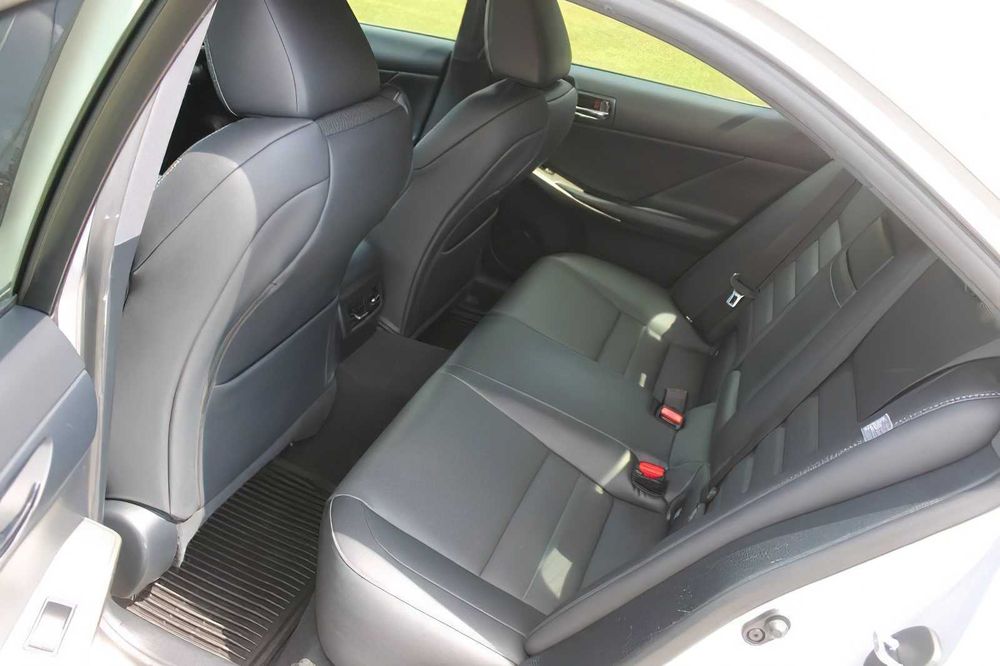 Lexus IS 250 Crafted Line      2015