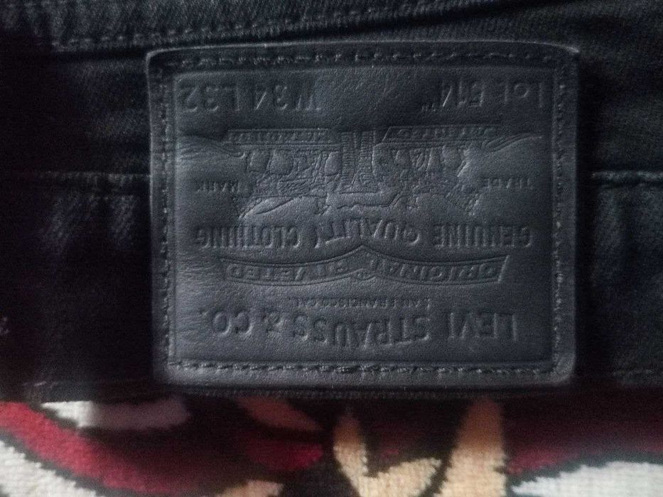 Продаются  мужские джинсы